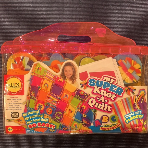 “My Super Knot-A-Quilt” by Alex Toys - Picture 2 of 2